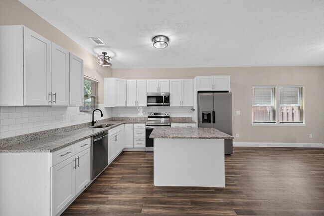 Photo - 934 Boyd Ln
