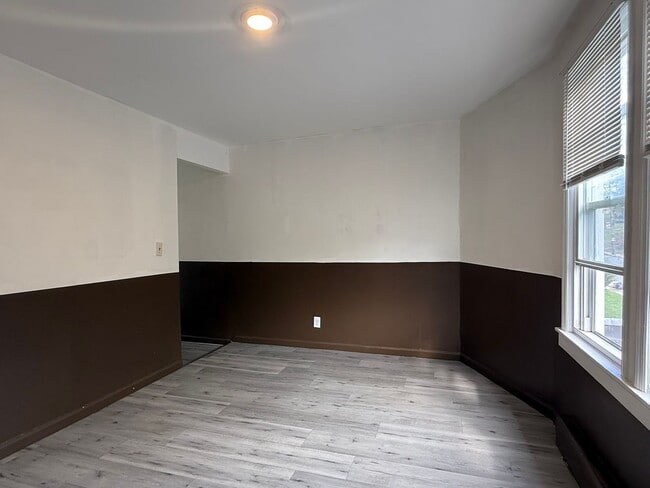 Photo - 1300 Main St Unit Second Floor