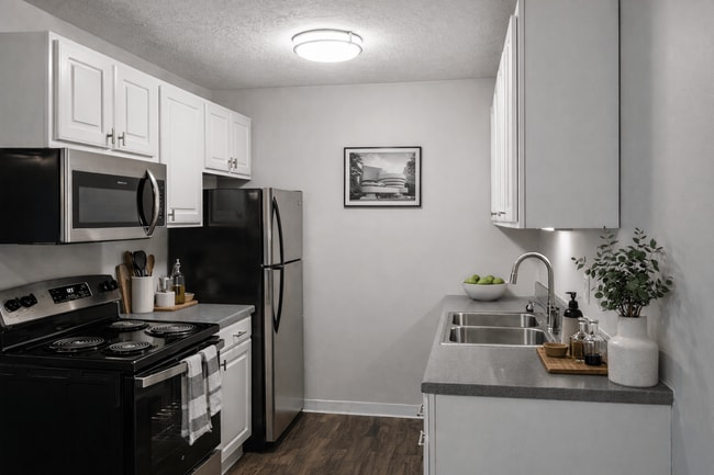 Building Photo - Foote Hills Apartments - Grand Rapids, MI