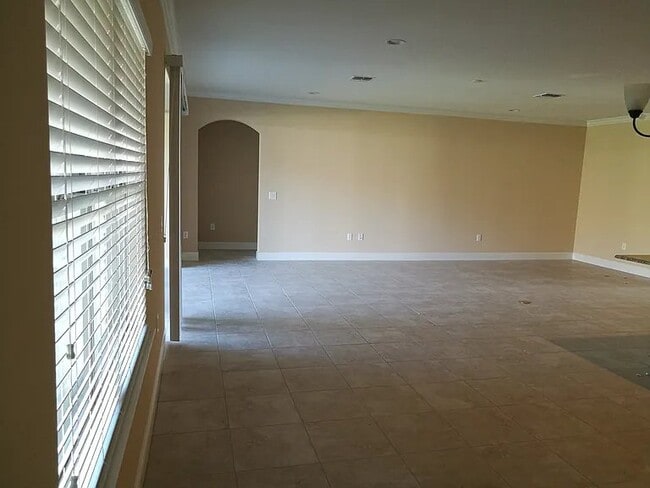 Photo - 508 Cinder Point