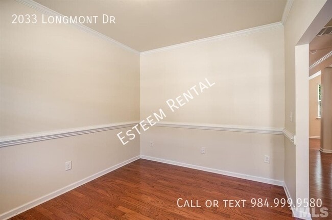 Photo - 2033 Longmont Dr