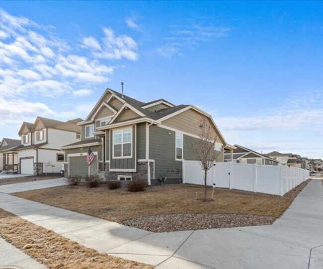 Photo - Modern 4-Bedroom Home in Desirable Promontory Neighborhood - Pet Friendly