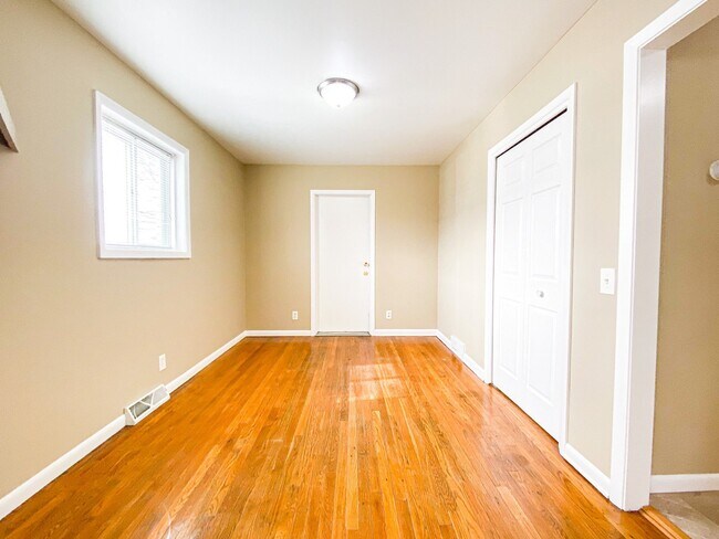 Photo - Town's Edge Apartments