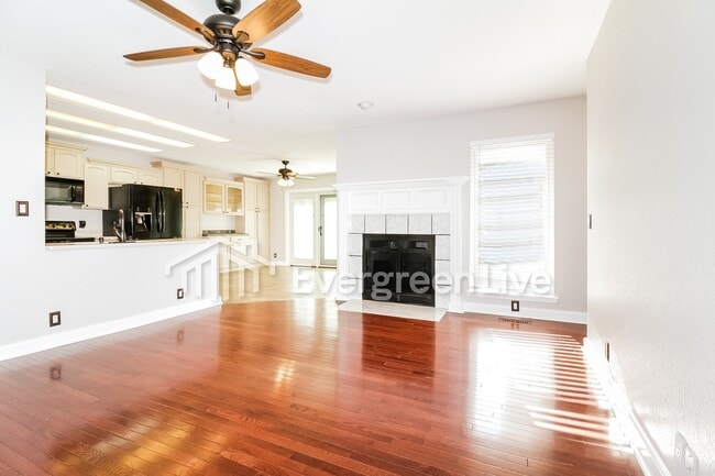 Photo - 2020 Sunflower St