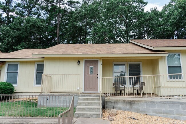 Completely Remodeled and updated - Completely Remodeled and updated House