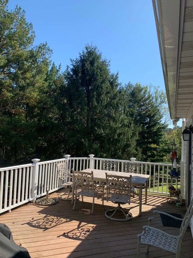 Photo - 1005 Horizon Rd