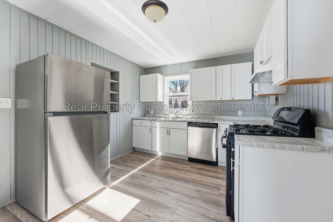 730 N West Ave