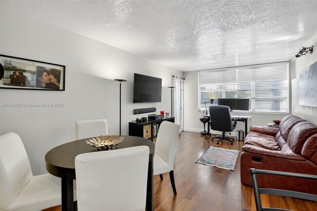 Photo - 2750 NE 183rd St Unit 506