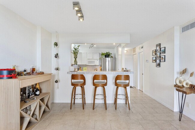 Photo - 1800 N Andrews Ave Unit 9i