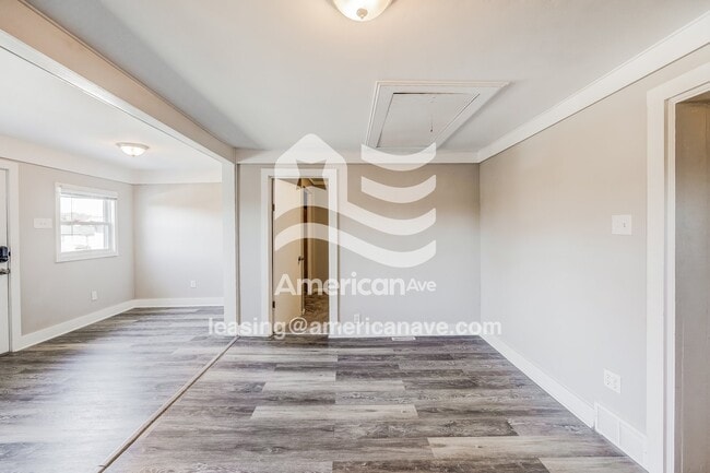 Photo - 130 Penneman Ave