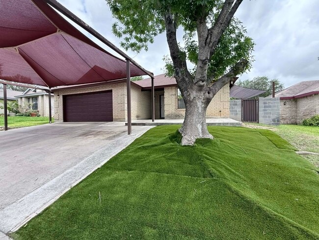 Photo - 1709 Kingwood Dr