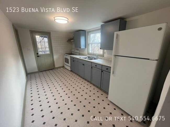 Photo - 1523 Buena Vista Blvd SE