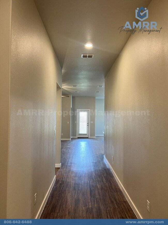 Photo - Elegant 4-Bedroom House – Room for Everyone!