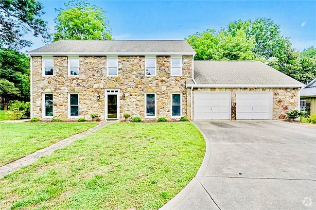 Building Photo - 470 Shadowlawn Road SE Rental