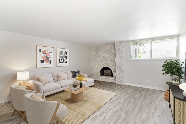 Photo - Lookout at Broadmoor