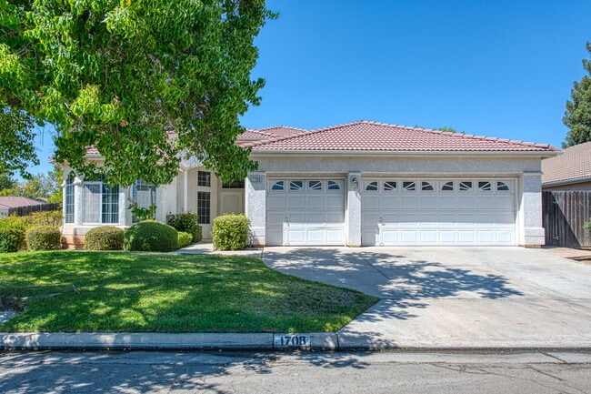 Building Photo - 1708 E Chelsea Dr