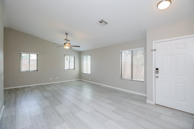 Photo - 1037 W 7th Ave