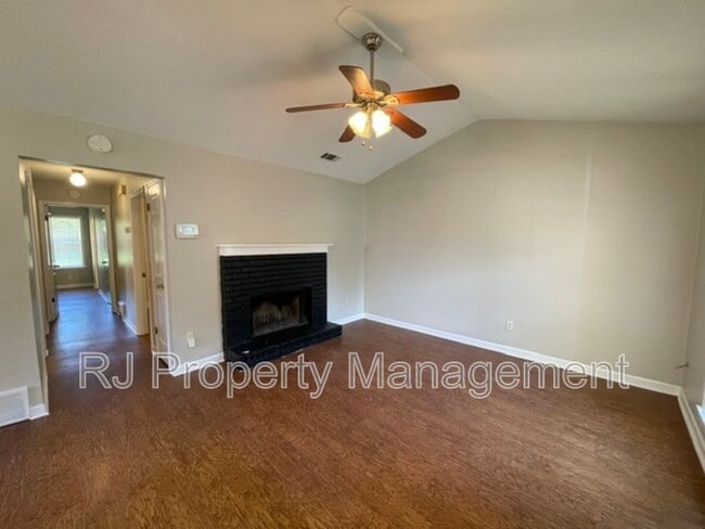 Photo - 6426 Ashton Rd