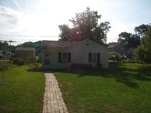 Photo - 1060 12th St NE House