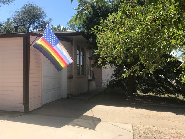 Photo - 5590 W 1st Ave