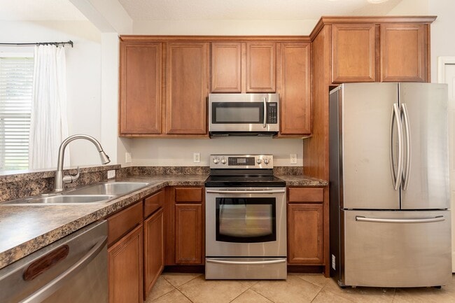 Photo - 1751 Retreat View Cir