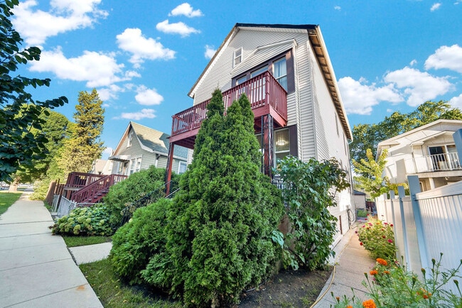 Photo - 3810 W 46th St Unidad 1