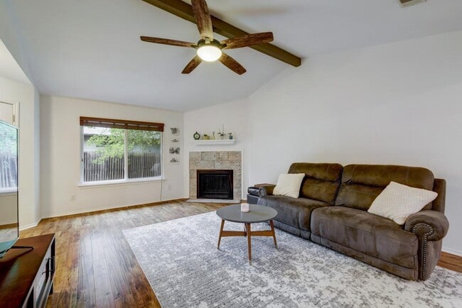Photo - 6002 Baton Rouge Dr