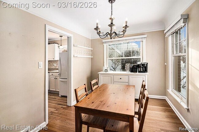 Photo - 350 N Reginald St