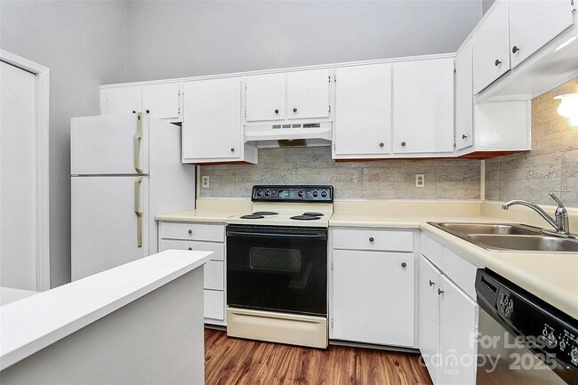Photo - 7530 Pebblestone Dr Unit K