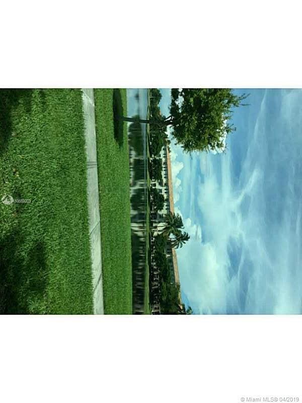 Photo - 705 SW 148th Ave