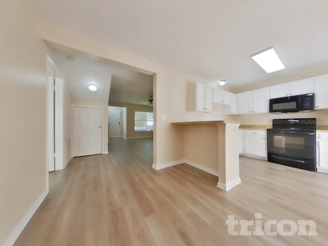 Photo - 3259 Jorns St