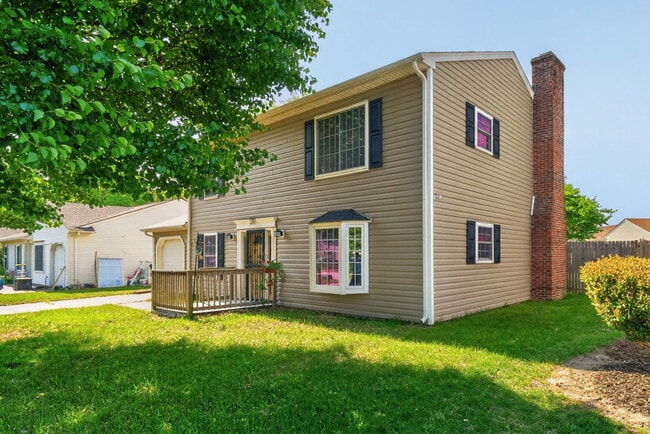 Photo - 195 Bentley Dr