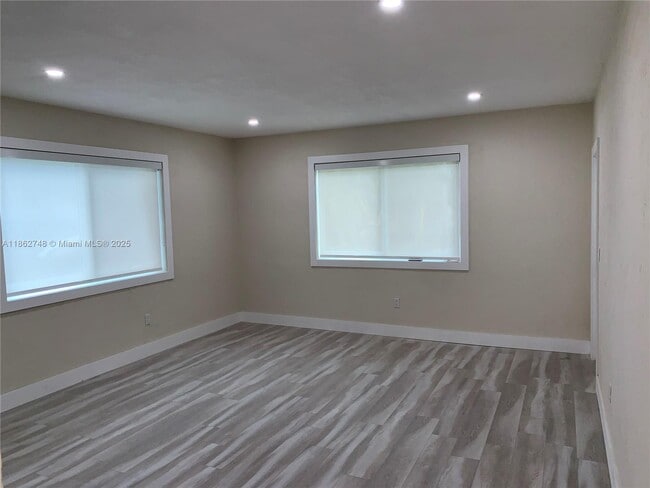 Photo - 1145 NE 113th St Unit 1145