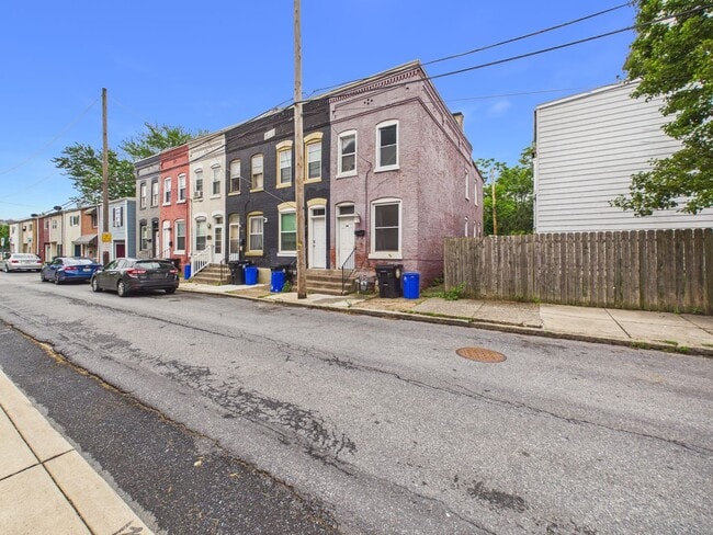 Photo - 3 Bedroom Townhouse on N 4th St