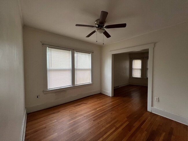 Building Photo - 1943 W Bethune St