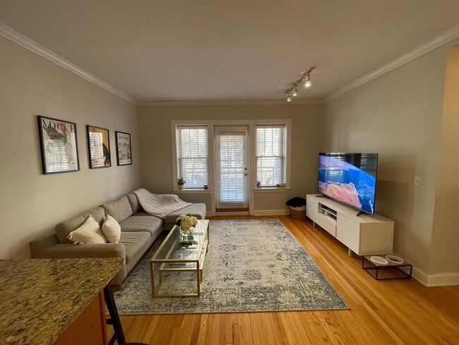 Photo - 250-2 N Lincoln Ave Unit 2A