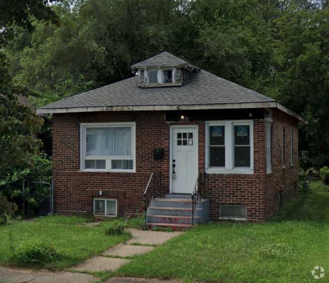 Building Photo - 1570 Hayes St Rental