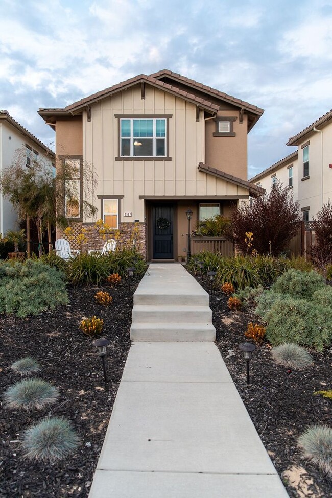 Photo - Newer 3 Bed, 2.5 Bath Sea Haven Home for Lease