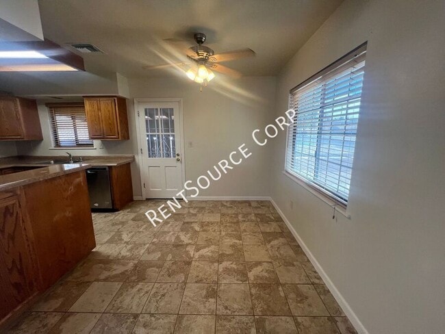Photo - 36854 Hayward Ave