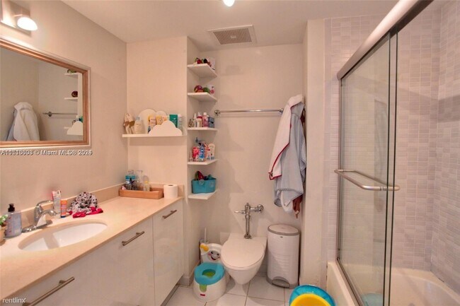 Photo - 2 br, 2 bath Condo - 3451 NE 1st Ave Apt M606 Unit Apt M606