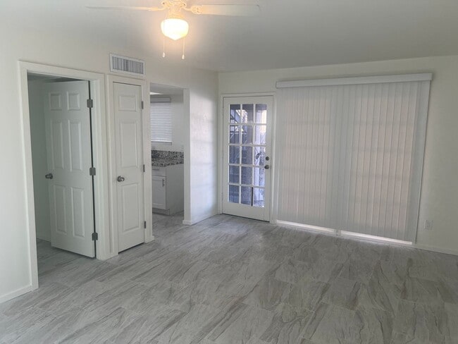 Photo - FULLY REMODELED 1 BED. APT. / AVAILABLE FO...