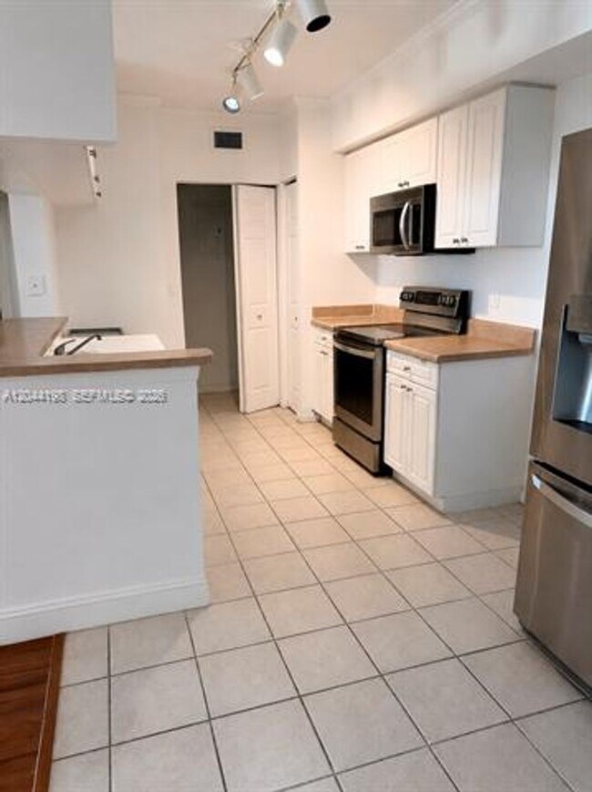 Photo - 17145 N Bay Rd