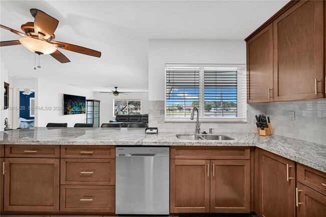 Photo - 5081 SW 119th Ave