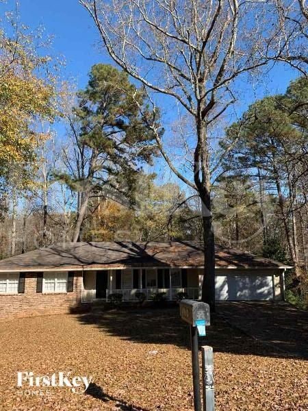 1314 White Oak Ct SE  