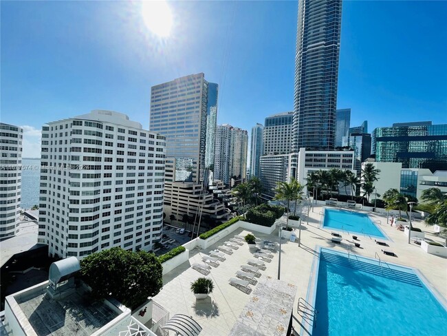 Photo - 950 Brickell Bay Dr Condominio Unidad 1409