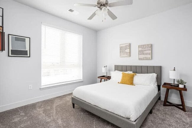 Photo - 8510 Westfield Blvd Unit ID1391807P