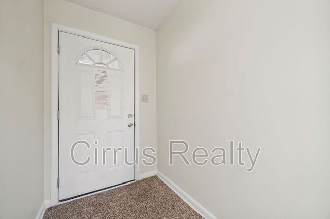 Photo - 381 Westview Dr