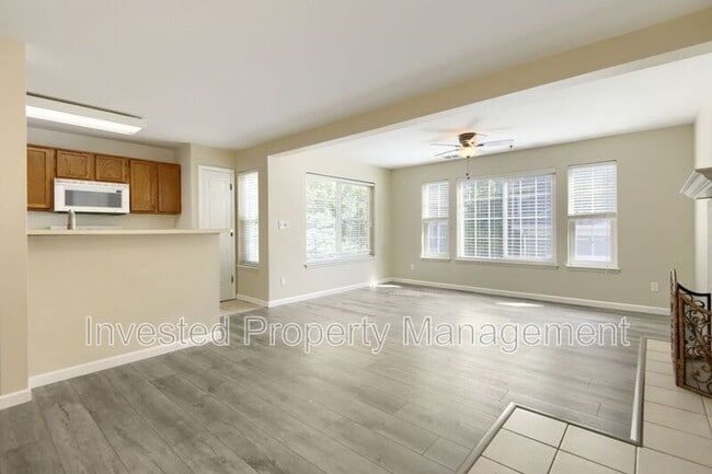 Photo - 6755 S Ivy St Unit Apt B6