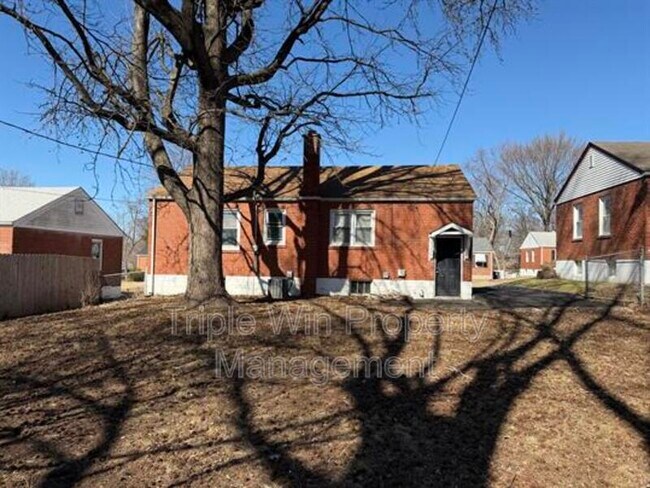 Photo - 17 St Genevieve Ct