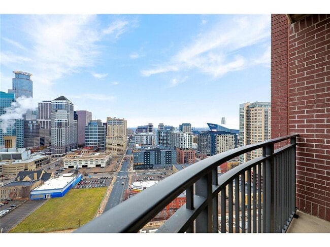 Photo - 500 500 E Grant St Apartment Unit T2004
